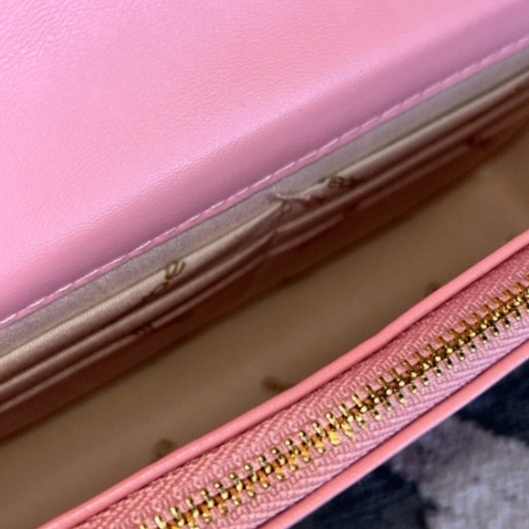 Bebe Pink Quilted Women's Bag - Picture 5 of 9